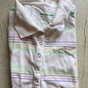 Short sleeved collared shirt